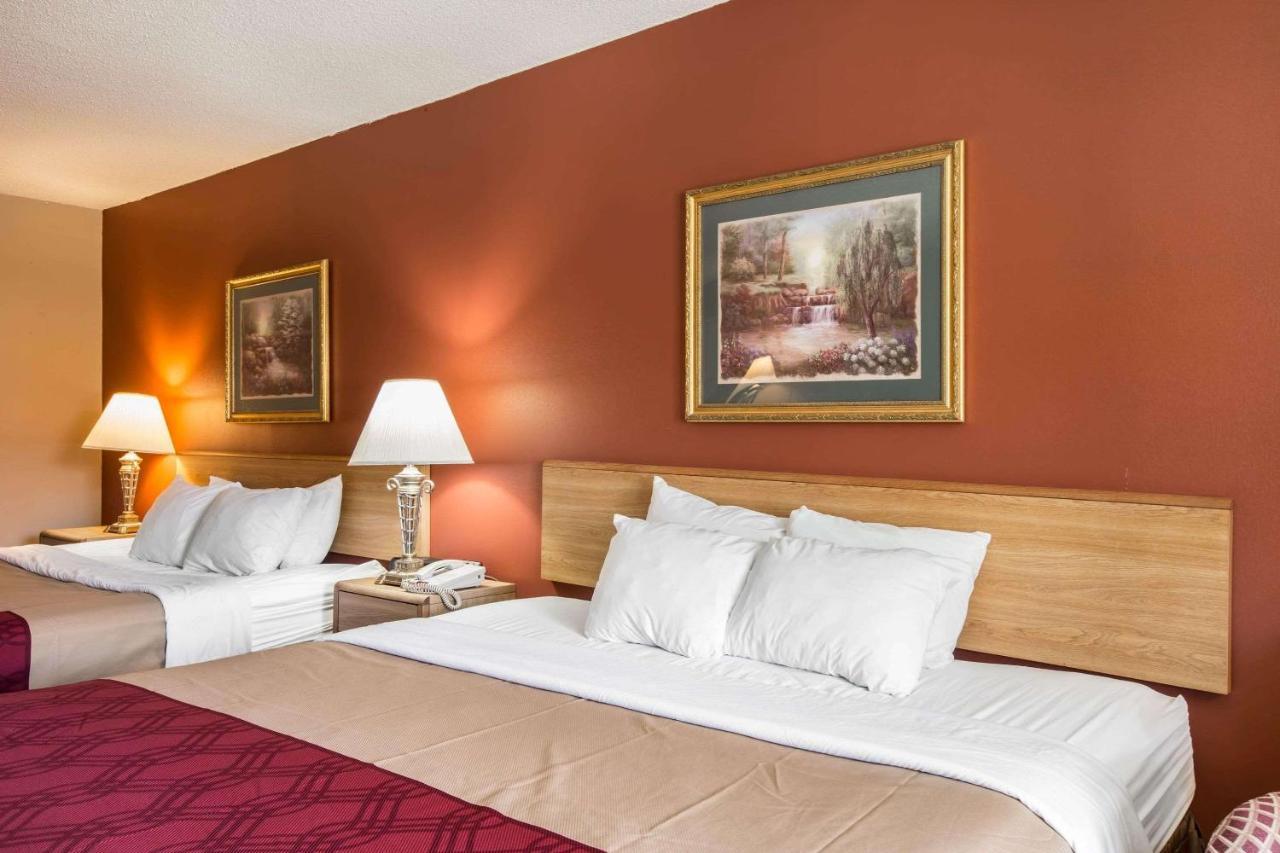 Greeneville Inn And Suites Zewnętrze zdjęcie